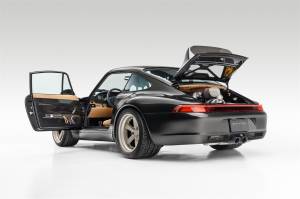 Porsche 993 Remastered by Gunther Werks Carbon Noir Commission - Image 20