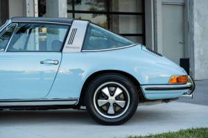 Cars For Sale - 1971 Porsche 911 T Targa - Image 41