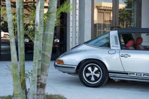 Cars For Sale - 1972 Porsche 911 S Targa - Image 4