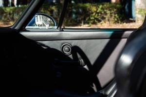 Cars For Sale - 1993 Porsche 911 Turbo S Lightweight - Image 54