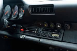 Cars For Sale - 1984 Porsche 911 Carrera 2dr Targa Coupe - Image 83