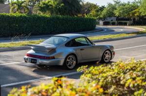 Cars For Sale - 1993 Porsche 911 Turbo S Lightweight - Image 18
