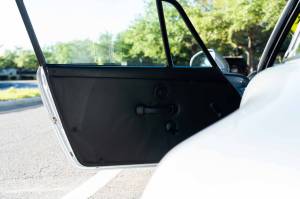 Cars For Sale - 1993 Porsche 911 Turbo S Lightweight - Image 51