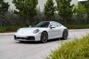 2026 Porsche 911 Carrera 2dr Coupe