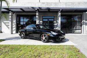 2004 Porsche 911 Turbo AWD 2dr Coupe